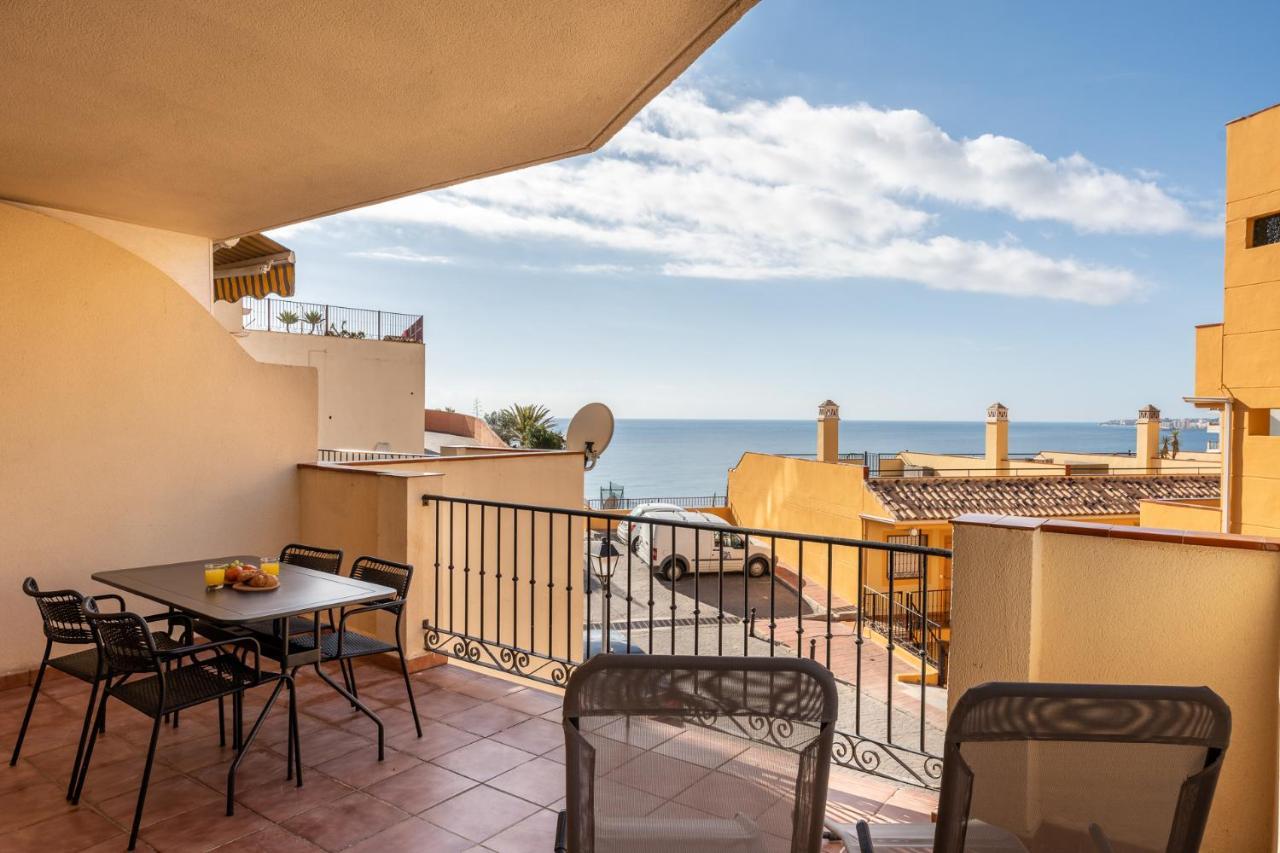 Beachside Retreat With Private Terrace Benalmadena Exterior photo