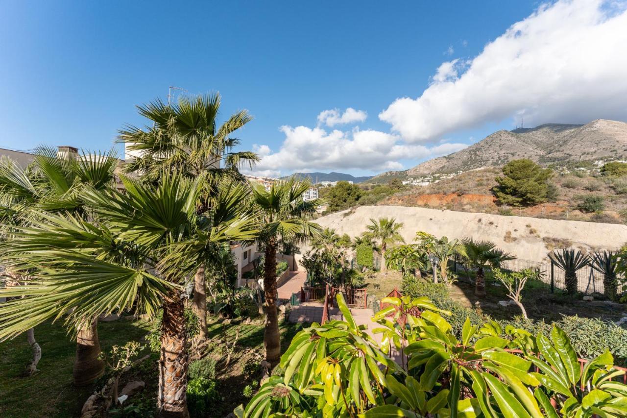Beachside Retreat With Private Terrace Benalmadena Exterior photo