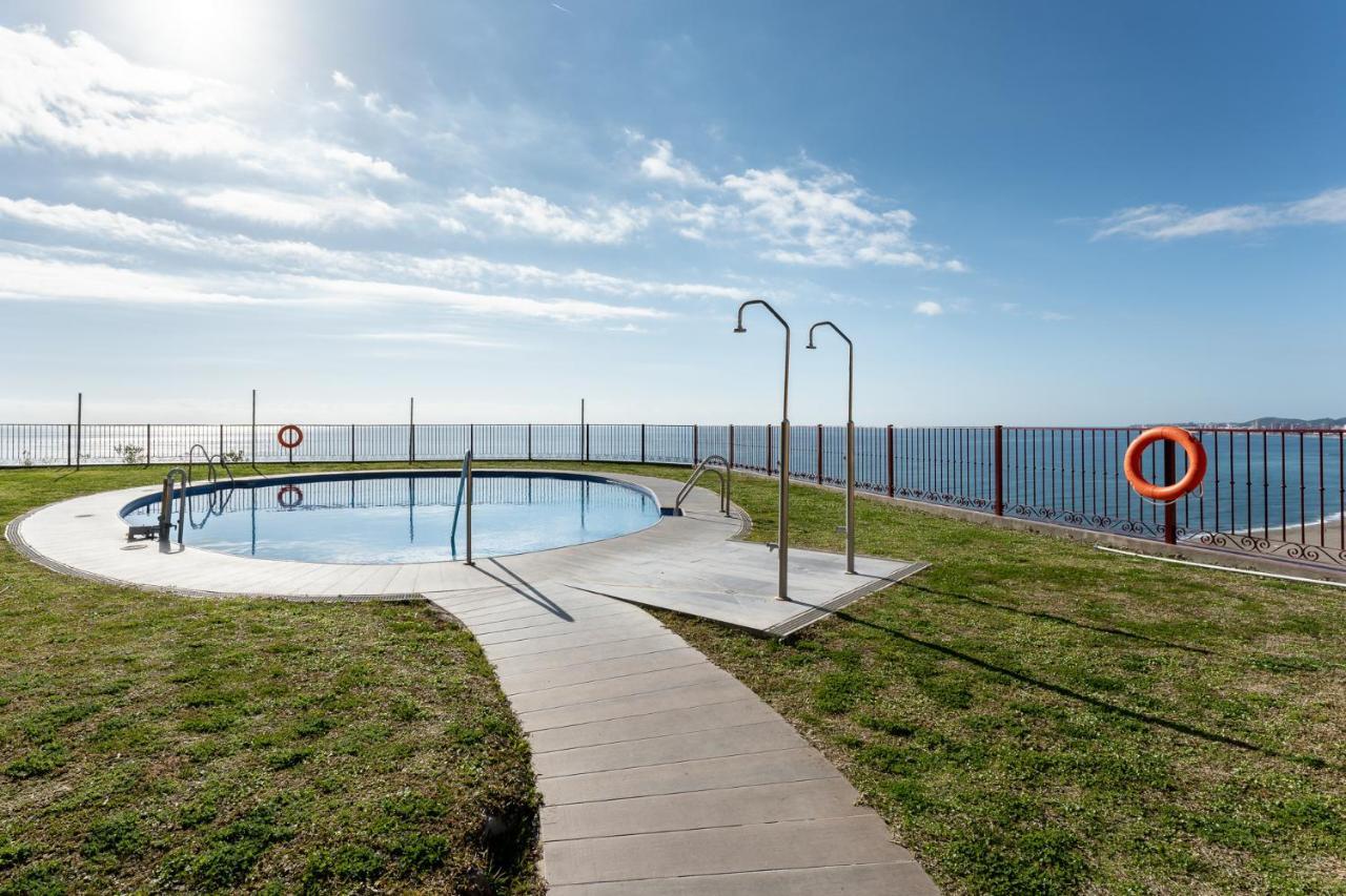 Beachside Retreat With Private Terrace Benalmadena Exterior photo